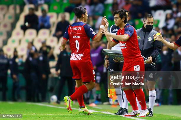 Jose Macias of Chivas gets into the field during the 6th round match between Leon and Chivas as part of the Torneo Grita Mexico C22 Liga MX at Leon...