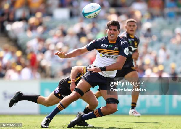 Darcy Swain of the Brumbies makes a line break during the round one Super Rugby Pacific match between the ACT Brumbies and the Western Force at GIO...