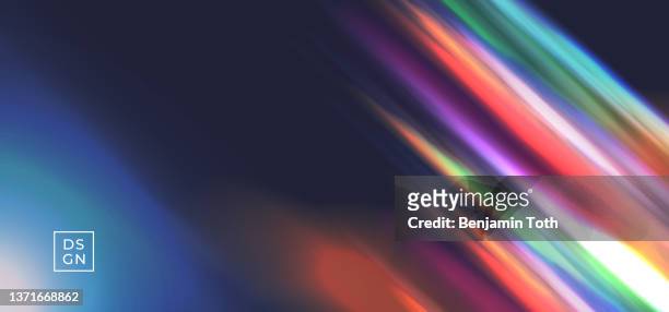 regenbogen optische linse flare overlay-effekt - lichtbrechung stock-grafiken, -clipart, -cartoons und -symbole