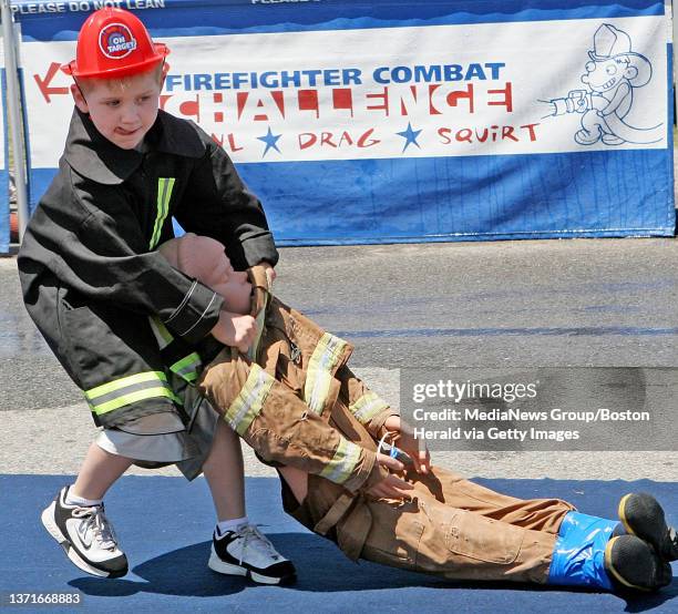Fighting Challenges Firefighter Combat Challenge Photos and Premium High Res Pictures ...