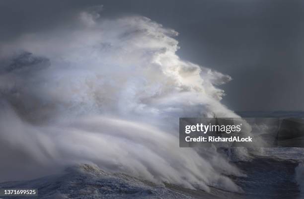 storm eunice - tsunami stock pictures, royalty-free photos & images