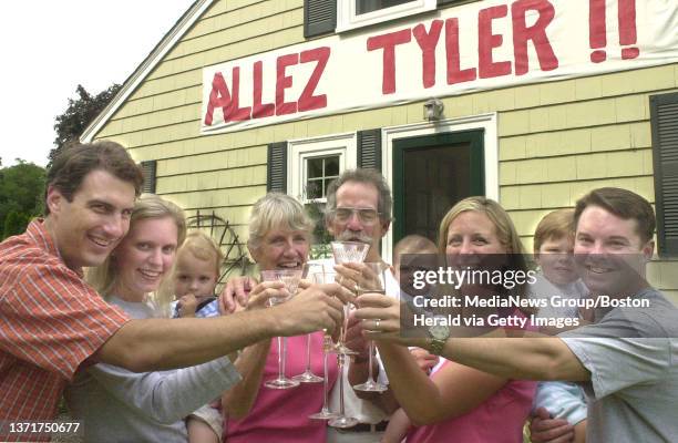 Tyler Linehan 21 Ryan Linehan Stock Photos, High-Res Pictures, and Images - Getty Images