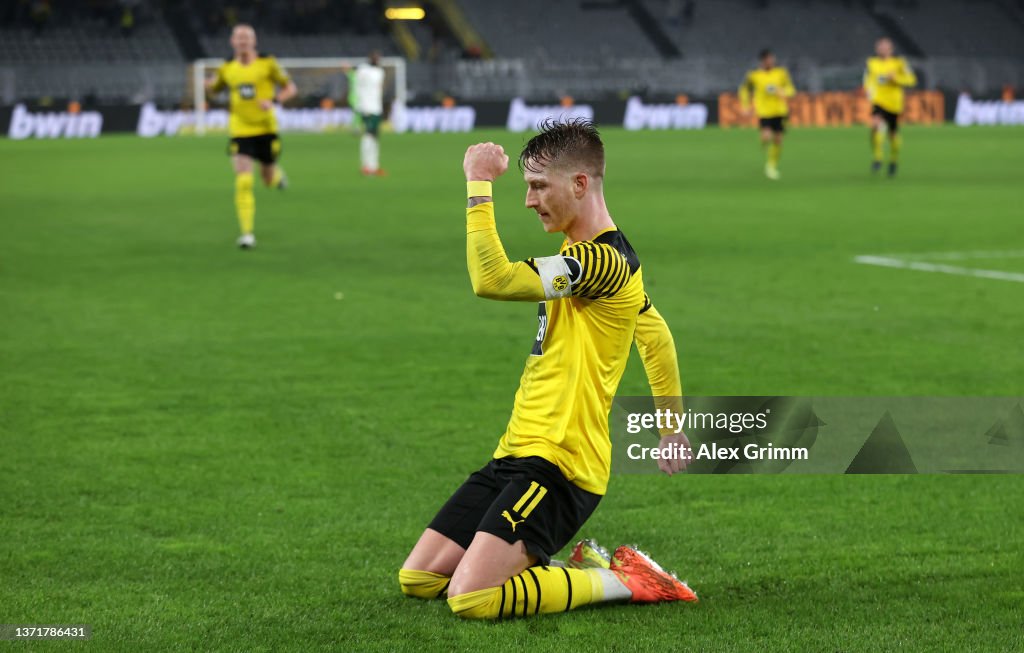 Borussia Dortmund v Borussia Mönchengladbach - Bundesliga