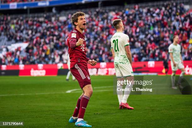 Thomas Mueller of FC Bayern Muenchen celebrates a goal during the Bundesliga match between FC Bayern München and SpVgg Greuther Fürth at Allianz...