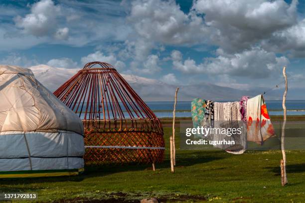 nomadic tents known as yurt at the song kol lake, kyrgyzstan - bishkek imagens e fotografias de stock