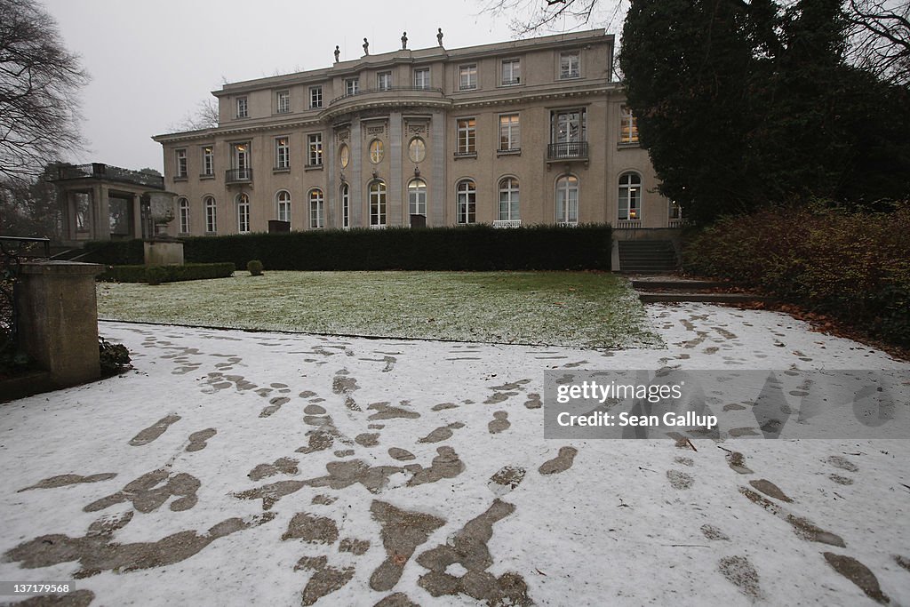 Wanse Footsteps mark freshly-fallen snow in front of Villa Marlier on... News ...