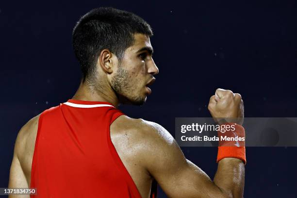 Carlos Alcaraz of Spain celebrates a point against Diego Schwartzman of Argentina during the men's singles final match of the ATP Rio Open 2022 at...