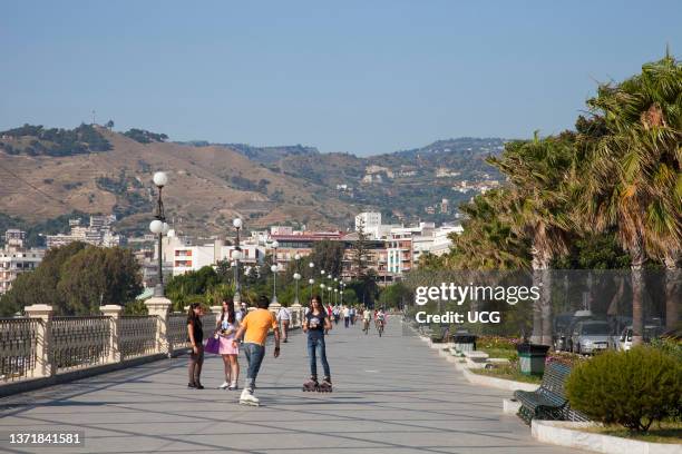 Promenade. Reggio Calabria. Calabria. Italy. Europe Lugomare. Reggio Calabria. Calabria. Italia. Europa.