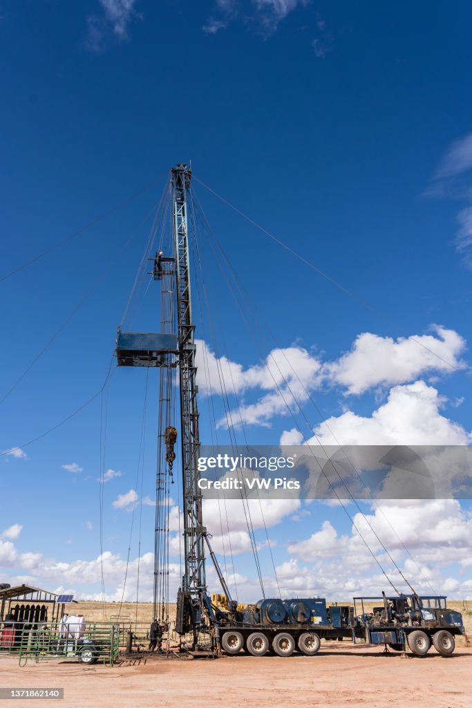 Via Rig A pulling unit or workover rig on an oil well in Utah.. News Photo ...