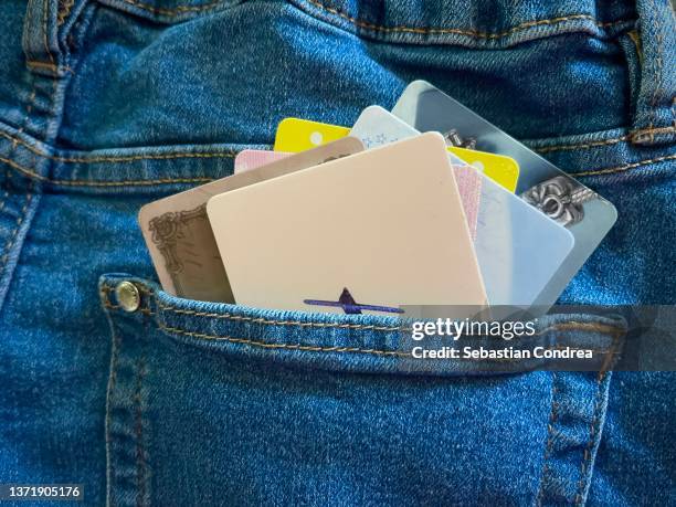 credit cards, concept to reduce consumption - money back guarantee stock pictures, royalty-free photos & images