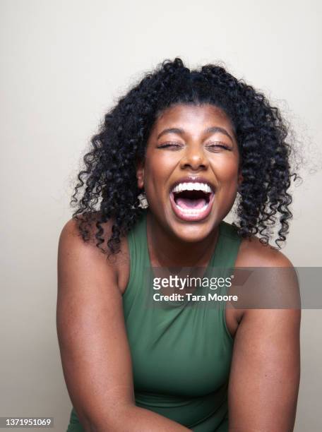 beautiful woman smiling - black skin close up stock pictures, royalty-free photos & images
