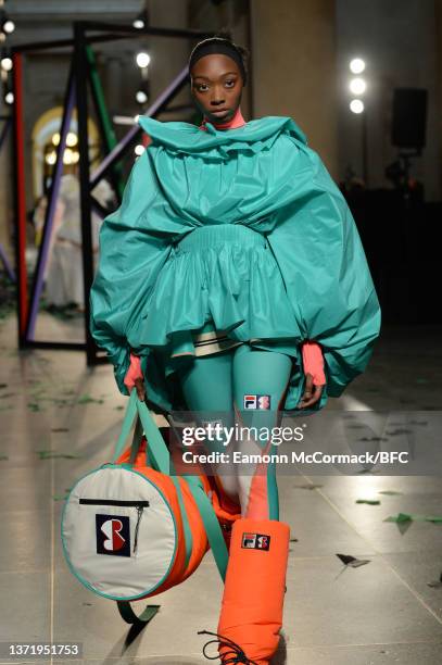 Model walks the runway at the Roksanda show during London Fashion Week February 2022 on February 21, 2022 in London, England.