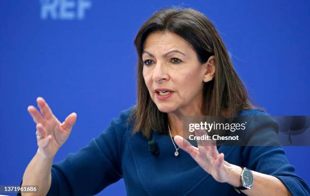 Mayor of Paris and Socialist Party party candidate for the 2022 French presidential election, Anne Hidalgo, presents her economic campaign program to...