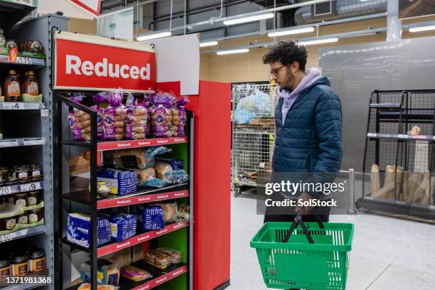 rising cost of living - inexpensive stock pictures, royalty-free photos & images