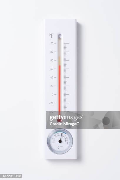 fahrenheit thermometer indicates normal temperature - thermometer - fotografias e filmes do acervo