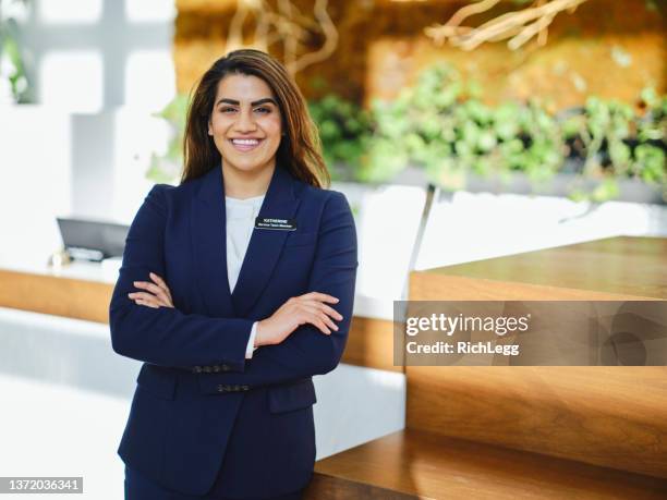 hotel employee - hotellobby stock pictures, royalty-free photos & images