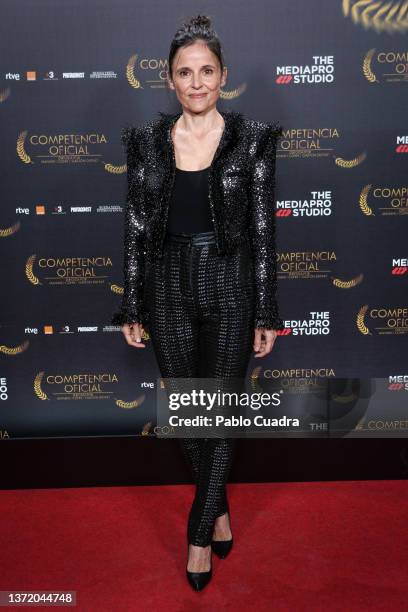 Spanish actress Elena Anaya attends the 'Competencia Oficial' premiere at Capitol Cinema on February 21, 2022 in Madrid, Spain.