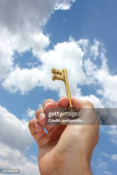 Keys Hand Open 136 Skeleton Keys Opening Doors Stock Photos, High-Res Pictures, and ...