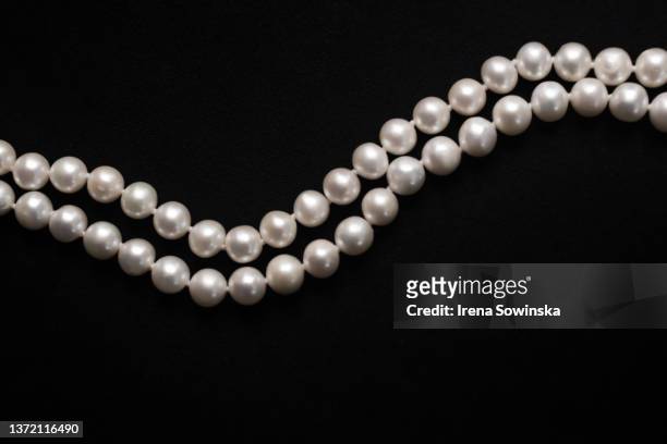 natural pearls - pearl necklace stock pictures, royalty-free photos & images