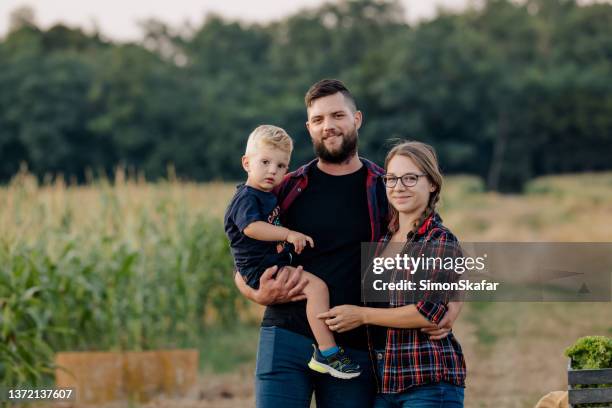 Large Family Rural Life 41,727 White Rural Family Stock Photos, High-Res Pictures, and Images ...