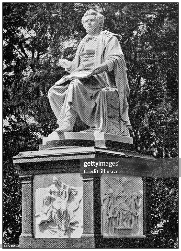 Antike Reisefotografien von Wien: Statue von Schubert