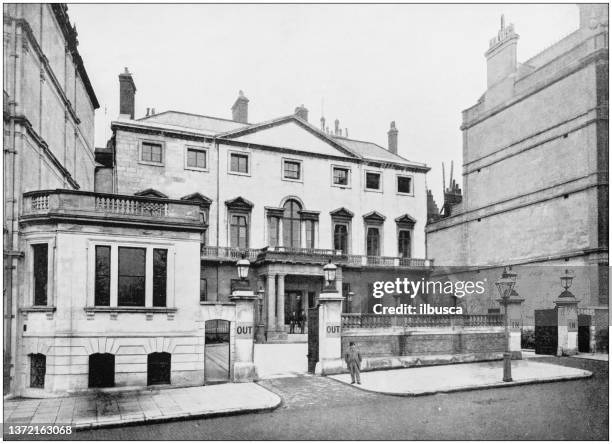 antique photograph of london: piccadilly - centre de traitement de données stock illustrations