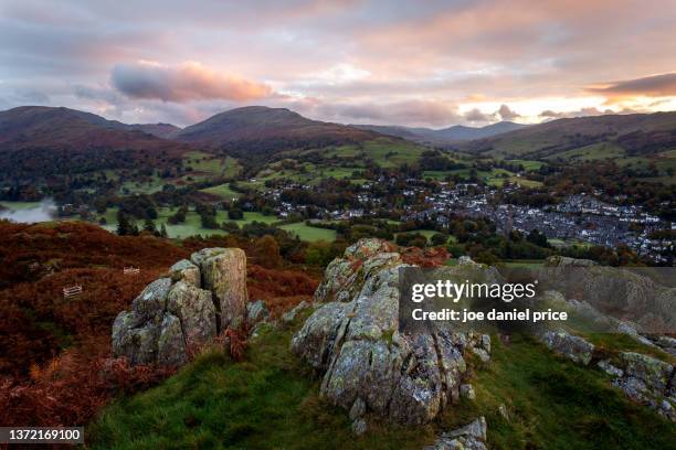 loughrigg fell, rocks, ambleside, sunrise, lake district, cumbria, england - loughrigg fell stock pictures, royalty-free photos & images