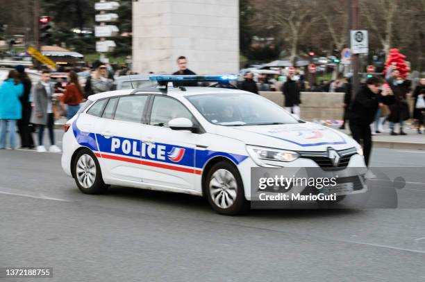 renault megane french police car - france police stock pictures, royalty-free photos & images