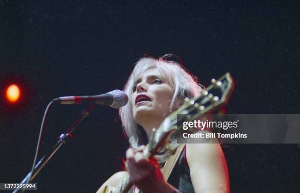 Lo Harris Lou Harris Photos and Premium High Res Pictures - Getty Images