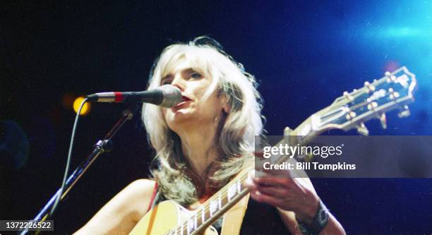 Lo Harris Lou Harris Photos and Premium High Res Pictures - Getty Images