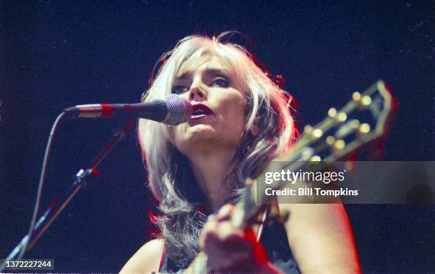 Lo Harris Lou Harris Photos and Premium High Res Pictures - Getty Images
