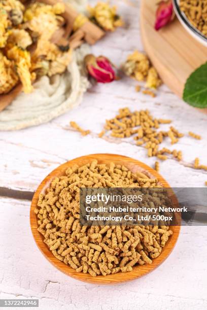 a dish of daliangshan tartary buckwheat was placed on the wooden bottom - tartary buckwheat stock pictures, royalty-free photos & images