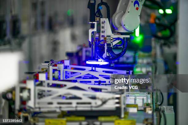 Arm Bft Computer 144 Robot Arm Computer Chip Stock Photos, High-Res Pictures, and Images ...