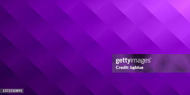 illustrazioni stock, clip art, cartoni animati e icone di tendenza di sfondo viola astratto - texture geometrica - purple background