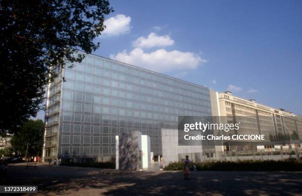 Institut du monde arabe à Paris, dans les années 1980.