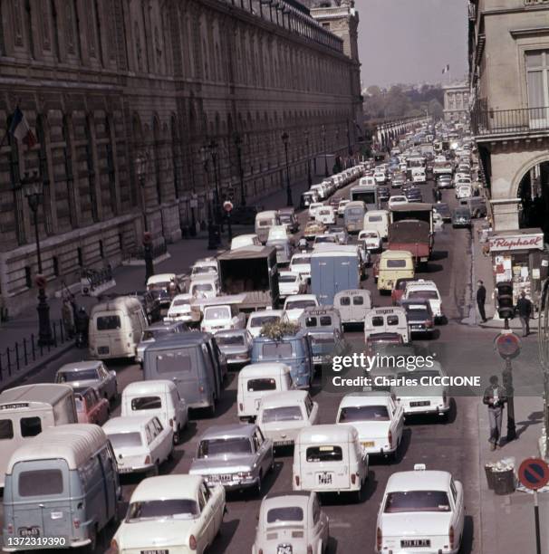 97 Circulation Paris 1960 Stock Photos High Res Pictures And Images 97-circulation-paris-1960-stock-photos-high-res-pictures-and-images