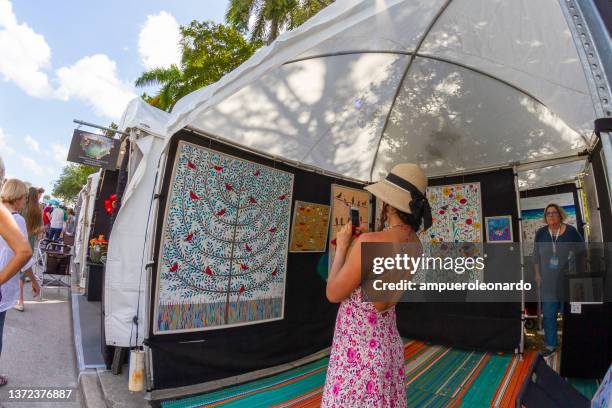 coconut grove art festival, miami, florida, estados unidos de américa ee.uu. - art festival fotografías e imágenes de stock