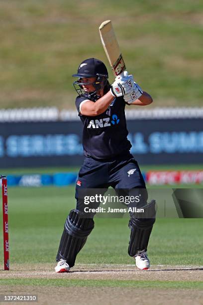 White Fern Suzie Bates bats during game five in the One Day International series between the New Zealand White Ferns and India at John Davies Oval on...