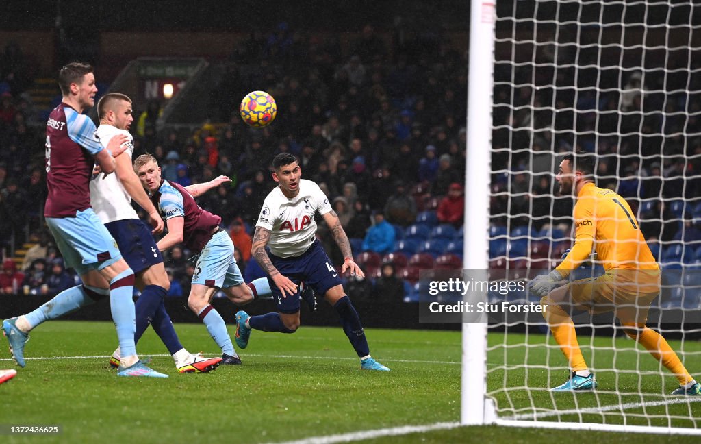 Burnley v Tottenham Hotspur - Premier League