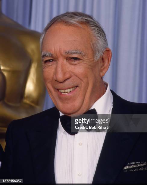 Actor Anthony Quinn backstage at the Academy Awards Show, March 30, 1987 in Los Angeles, California.