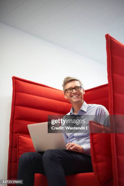 Computer Reed Man Photo 9,995 Computer Red Man Stock Photos, High-Res Pictures, and Images ...
