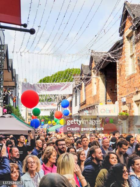 ashton lane busy during west end festival in glasgow - busy pub stock pictures, royalty-free photos & images