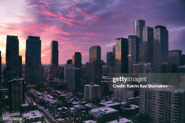 toronto's blue hour with pink touch - toronto landscape stock pictures, royalty-free photos & images