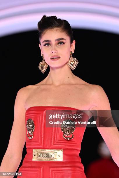 Taylor Marie Hill walks the runway at the Moschino fashion show during the Milan Fashion Week Fall/Winter 2022/2023 on February 24, 2022 in Milan,...