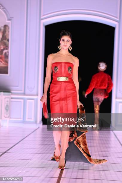 Taylor Marie Hill walks the runway at the Moschino fashion show during the Milan Fashion Week Fall/Winter 2022/2023 on February 24, 2022 in Milan,...