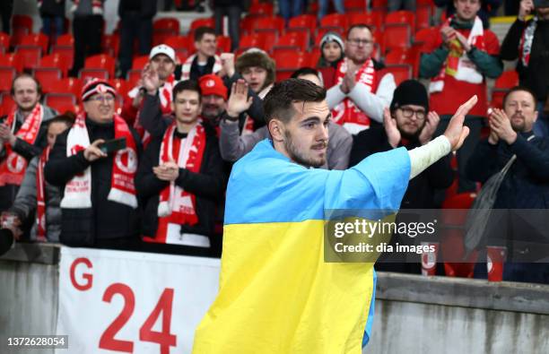 PRAGUE - Taras Kacharaba of Slavia Prague, Cyriel Dessers of News Photo  - Getty Images