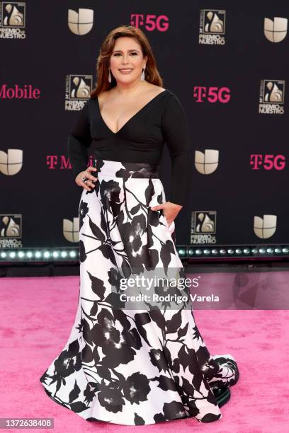 Angélica Vale attends Univision's 34th Edition Of Premio Lo Nuestro a la Música Latina at FTX Arena on February 24, 2022 in Miami, Florida.