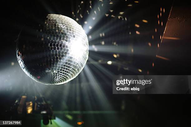 mirror ball - diskokugel stock-fotos und bilder