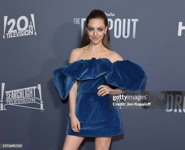 Amanda Seyfried attends the premiere Of Hulu's "The Dropout" at DGA Theater Complex on February 24, 2022 in Los Angeles, California.