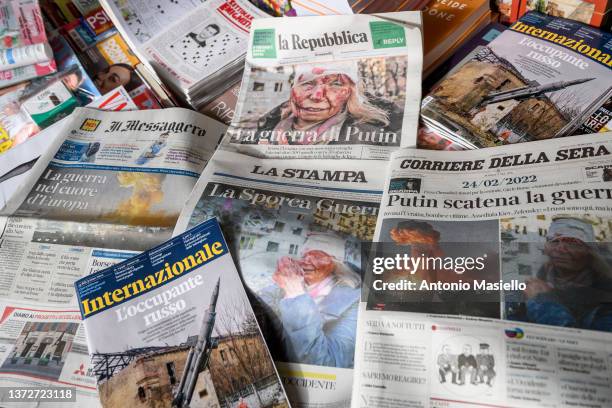 Newspaper In Rome 11,774 Italian Newspaper Stock Photos, High-Res Pictures, and Images ...
